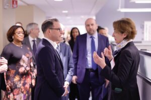 28973_gov_jjAnnouncement_DZ_011jpg - USA Works